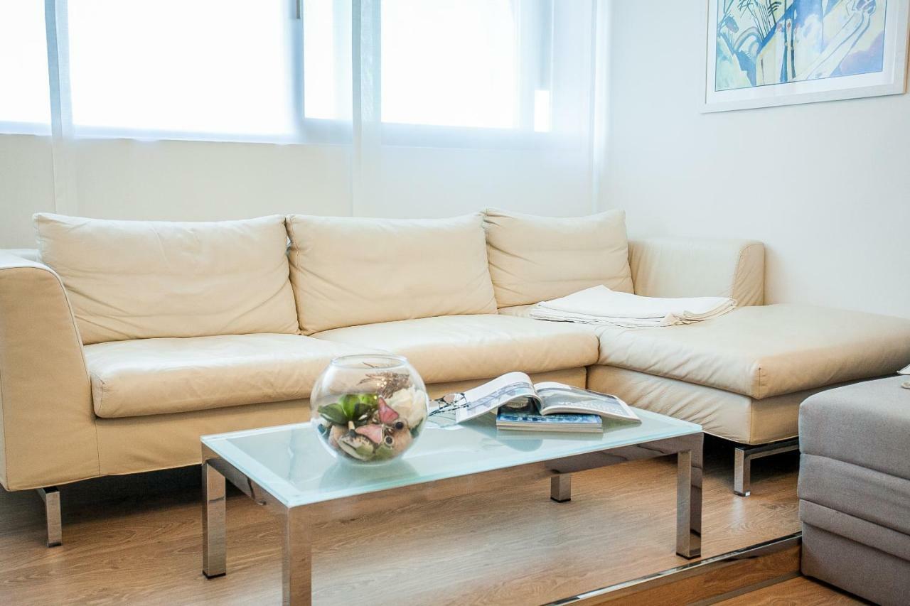 Laura Apartament *